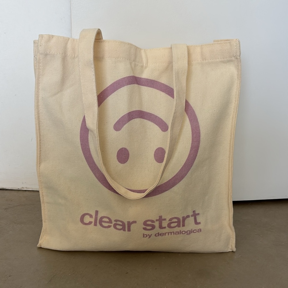 Final Sale! New Dermatologica Clear Start Smiley Face Tote